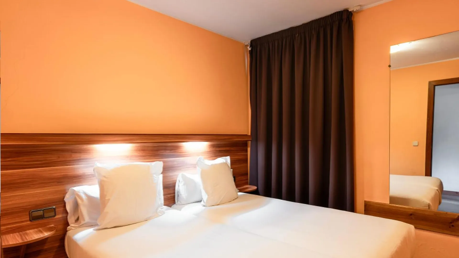 Aparthotel Anyospark Mountain & Wellness Resort La Massana 4*,